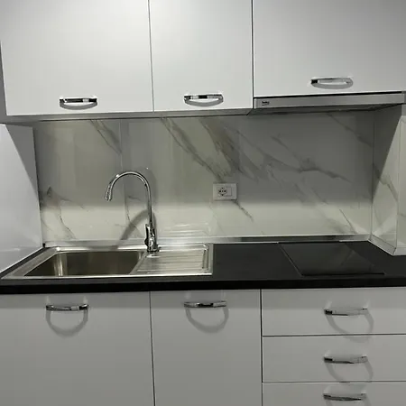 Kledi Apartament