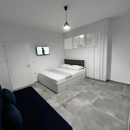 Kledi *